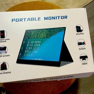 Traveling for work new not traveling selling. Great qualityWorks with a Dell, HP